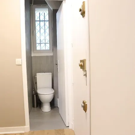 Parisian Charm 1-bedroom Near Les Invalides Paris