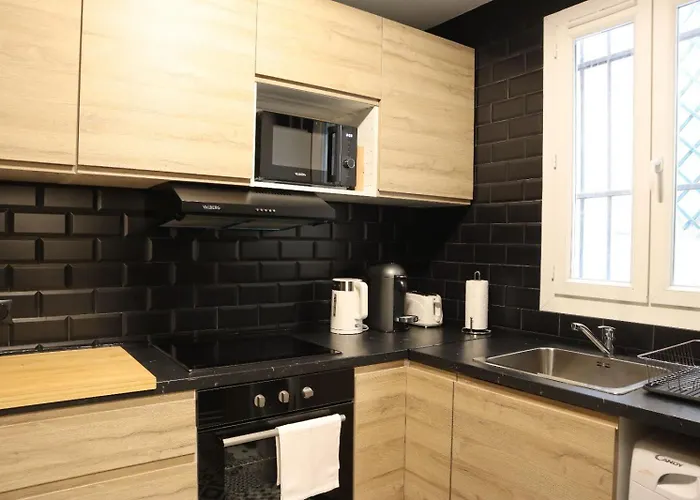 Parisian Charm 1-bedroom Near Les Invalides * Paris