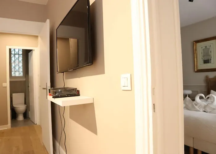 Parisian Charm 1-bedroom Near Les Invalides