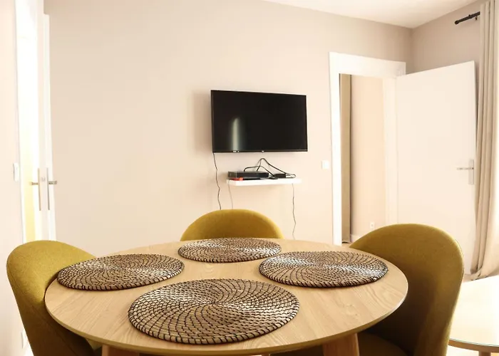 Apartamento Parisian Charm 1-bedroom Near Les Invalides Paris